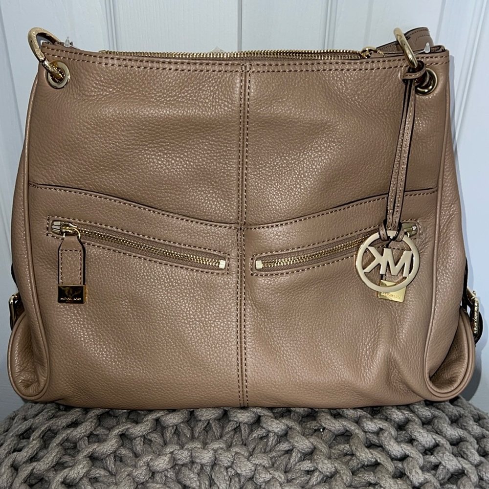 Michael Kors Beige Shoulder Bag